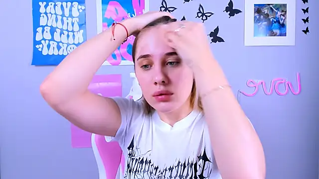 MiaMilas online show from December 10, 4:24 am