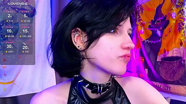 dark vamp  online show from December 29, 3:33 am