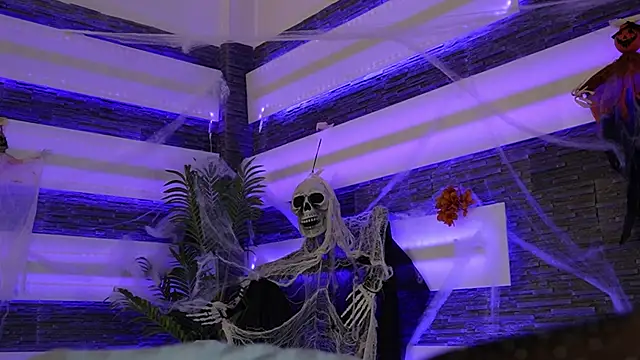 blondie muller online show from November 9, 9:24 pm