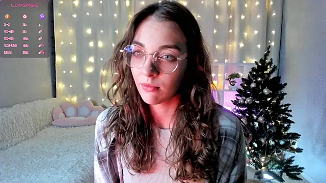 Snapshot of AraCopple chatting on January 9, 6:15 pm AraCopple online show from January 9, 6:15 pm