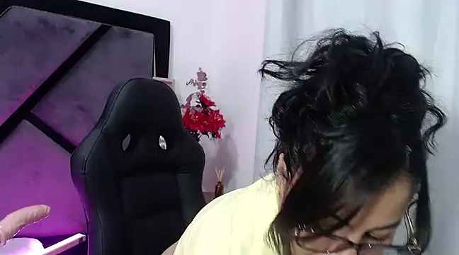 GabrielaDurann online show from March 21, 2:51 pm