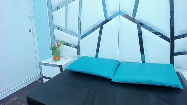 Lucy White   online show from November 2, 7:38 pm