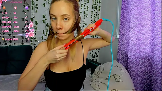 Snapshot of Kitty_Katrine chatting on January 27, 7:45 am Kitty Katrine online show from January 27, 7:45 am