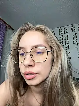 Snapshot of Kitty_Katrine chatting on February 28, 5:59 pm Kitty Katrine online show from February 28, 5:59 pm