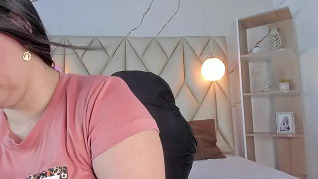 angelswets online show from November 28, 1:58 pm