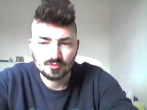 Snapshot of Hkl95555 chatting on December 9, 12:51 pm Hkl95555 online show from December 9, 12:51 pm