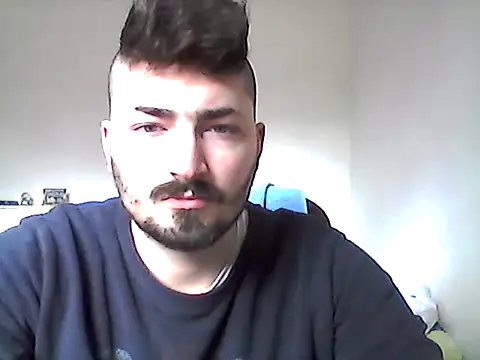 Snapshot of Hkl95555 chatting on December 15, 12:17 pm Hkl95555 online show from December 15, 12:17 pm