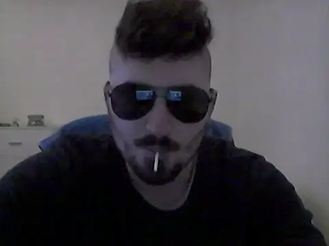 Snapshot of Hkl95555 chatting on December 22, 10:15 pm Hkl95555 online show from December 22, 10:15 pm