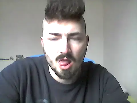 Snapshot of Hkl95555 chatting on December 23, 12:41 pm Hkl95555 online show from December 23, 12:41 pm