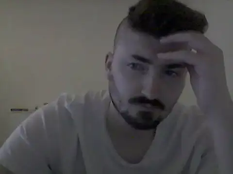 Snapshot of Hkl95555 chatting on September 18, 11:29 pm Hkl95555 online show from September 18, 11:29 pm