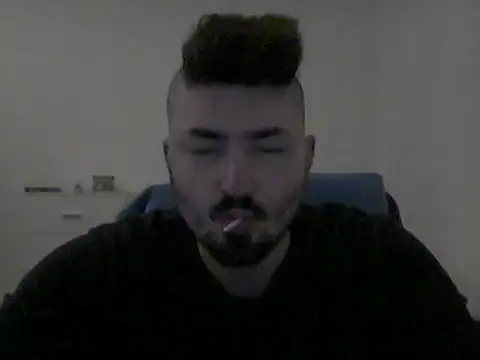 Snapshot of Hkl95555 chatting on October 21, 11:38 pm Hkl95555 online show from October 21, 11:38 pm