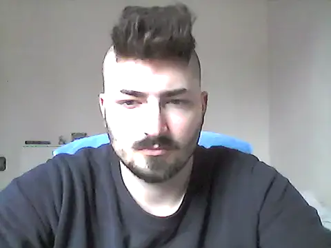 Snapshot of Hkl95555 chatting on November 2, 2:19 pm Hkl95555 online show from November 2, 2:19 pm