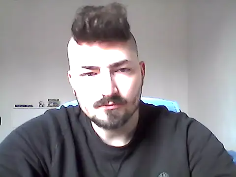 Snapshot of Hkl95555 chatting on November 16, 1:28 pm Hkl95555 online show from November 16, 1:28 pm