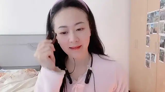 Snapshot of fanfan-FF chatting on December 22, 3:11 am fanfan-FF online show from December 22, 3:11 am