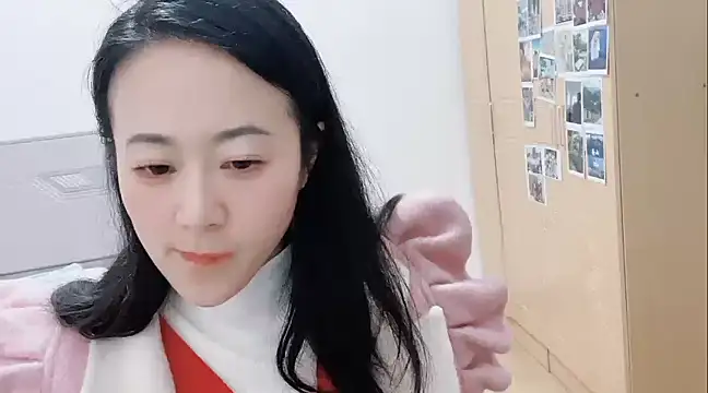 Snapshot of fanfan-FF chatting on February 6, 10:48 am fanfan-FF online show from February 6, 10:48 am