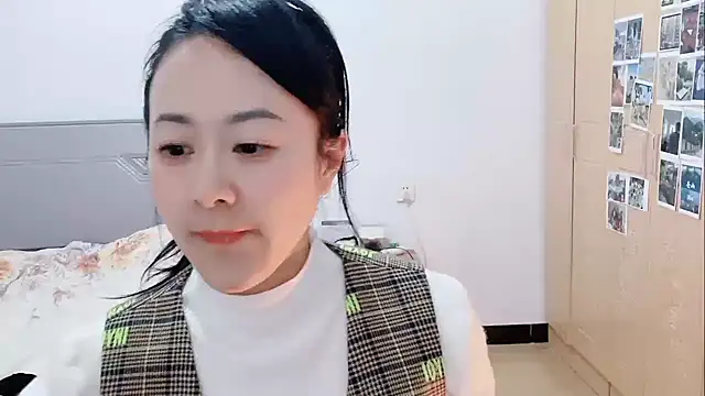 Snapshot of fanfan-FF chatting on February 7, 11:56 am fanfan-FF online show from February 7, 11:56 am