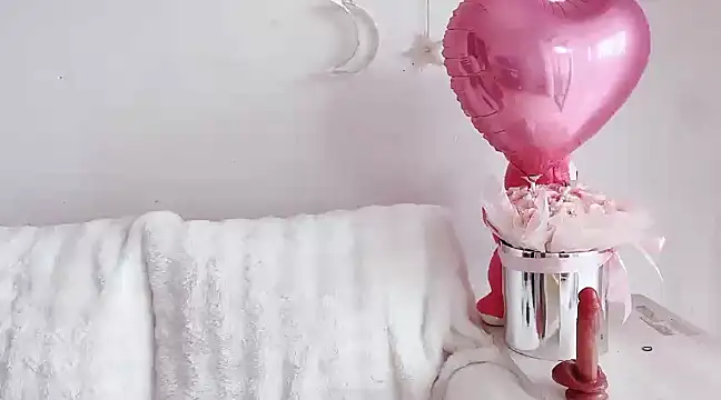 Snapshot of fanfan-FF chatting on March 8, 5:07 am fanfan-FF online show from March 8, 5:07 am