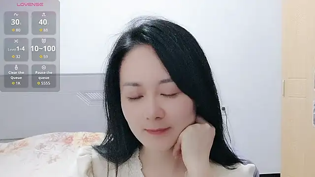 Snapshot of fanfan-FF chatting on November 30, 2:21 pm fanfan-FF online show from November 30, 2:21 pm