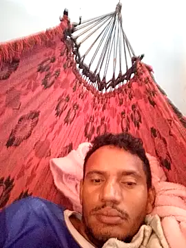 Snapshot of 68_Toni chatting on October 25, 12:34 pm 68 Toni online show from October 25, 12:34 pm