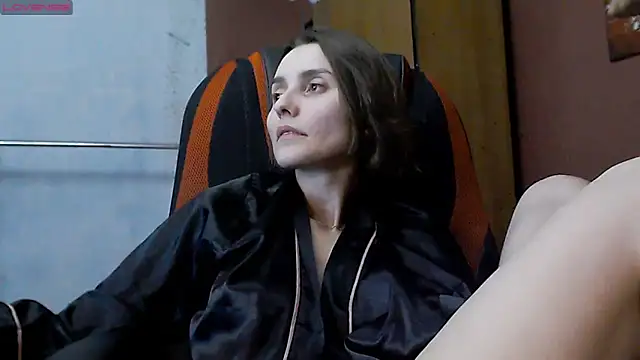 womanstrong78 online show from March 5, 7:17 pm