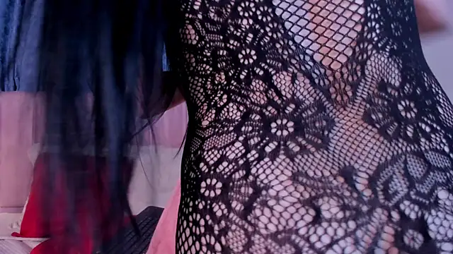 x milu online show from February 19, 8:10 pm