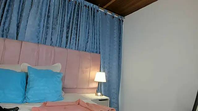 x milu online show from March 6, 11:31 pm