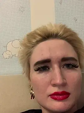 Snapshot of Charlotteeroseee chatting on February 10, 3:53 pm Charlotteeroseee online show from February 10, 3:53 pm