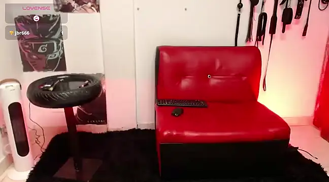 MadissomCute online show from December 13, 7:25 am