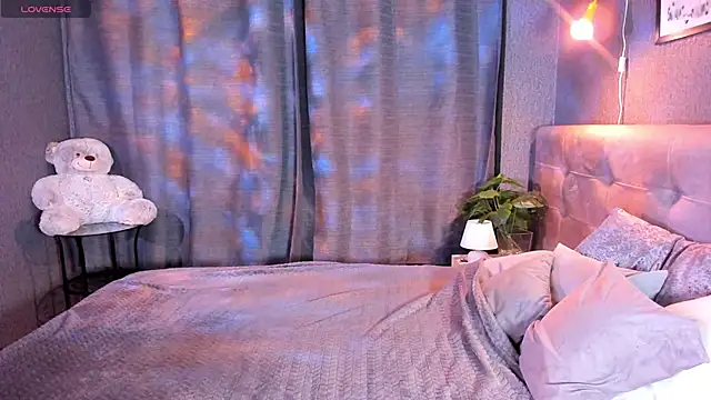 Carol  Cox online show from September 29, 10:58 pm