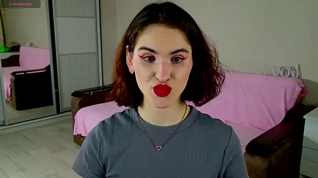 FridaCure online show from January 4, 7:34 pm