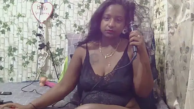 indiantina01 online show from February 15, 8:22 pm