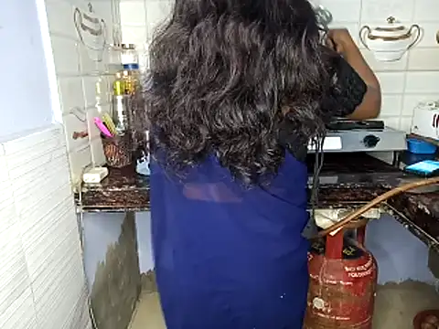 Muktha online show from November 22, 2:27 pm