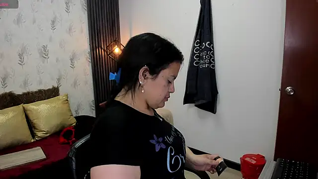 brigittemiller online show from February 11, 3:51 pm