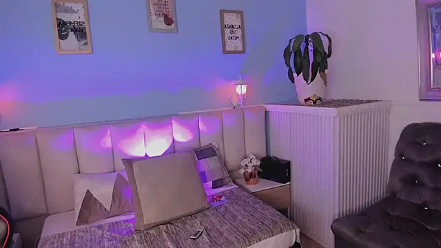 Snapshot of dayanne07 chatting on January 17, 8:24 am dayanne07 online show from January 17, 8:24 am