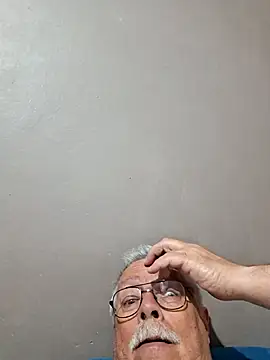 Snapshot of NawtyB1965 chatting on September 27, 3:55 am NawtyB1965 online show from September 27, 3:55 am