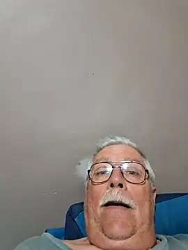 Snapshot of NawtyB1965 chatting on October 6, 3:37 am NawtyB1965 online show from October 6, 3:37 am