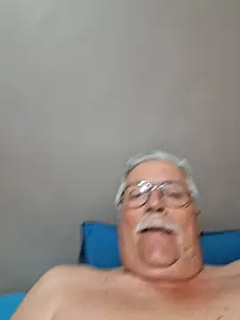 Snapshot of NawtyB1965 chatting on October 12, 4:00 am NawtyB1965 online show from October 12, 4:00 am