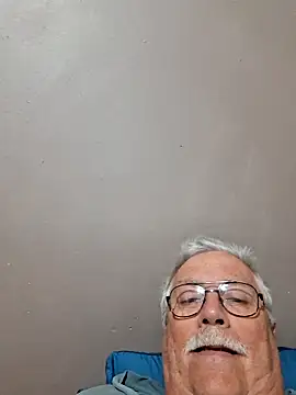 Snapshot of NawtyB1965 chatting on October 20, 3:18 am NawtyB1965 online show from October 20, 3:18 am