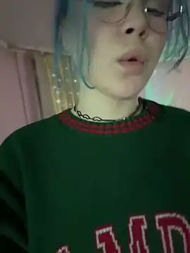 MaddisonHaas online show from December 16, 9:31 pm