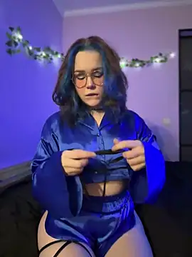 MaddisonHaas online show from December 21, 7:06 pm