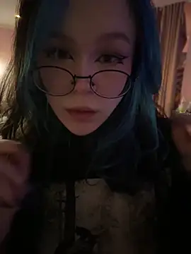 MaddisonHaas online show from February 18, 12:37 am