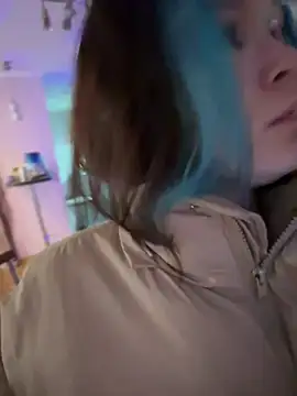 MaddisonHaas online show from February 25, 2:25 am