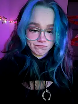 MaddisonHaas online show from December 1, 1:10 am