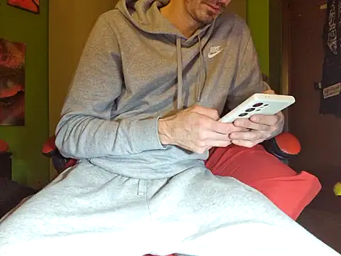 MASTERBULLY online show from November 18, 4:55 pm