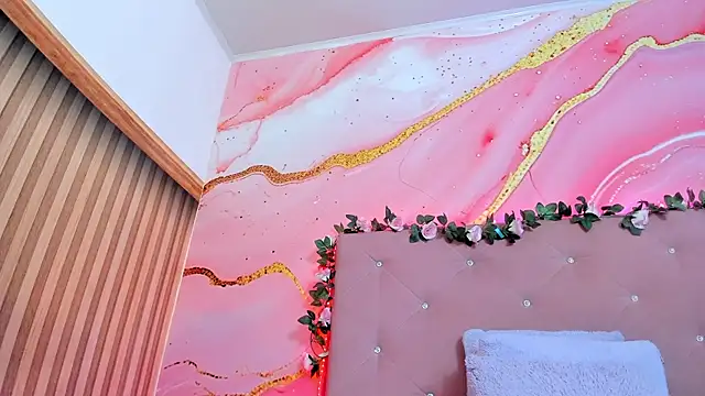 Taylor  cooper online show from February 18, 10:14 pm