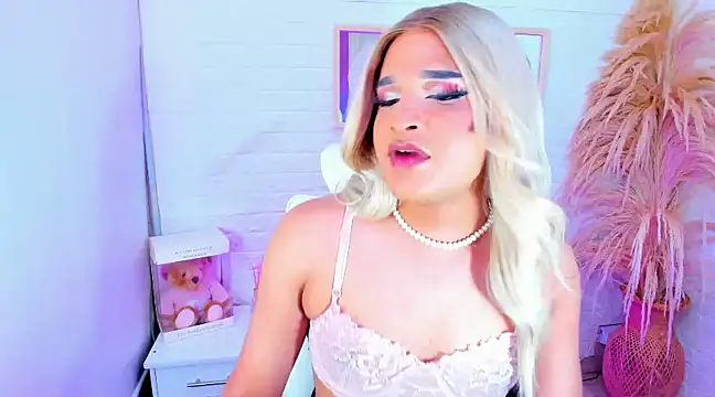 Elody Preysler69 online show from December 30, 9:37 am