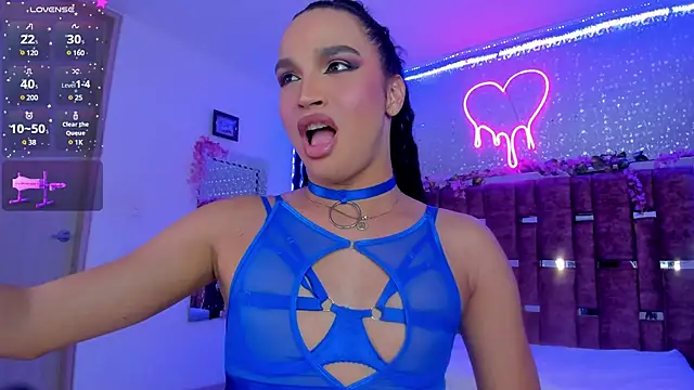 KylieVictoria online show from January 12, 7:21 am