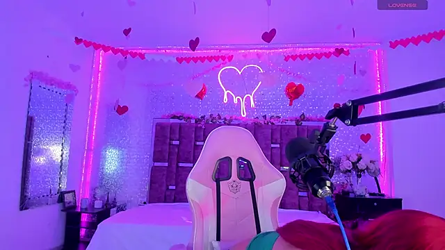 KylieVictoria online show from February 14, 4:58 am