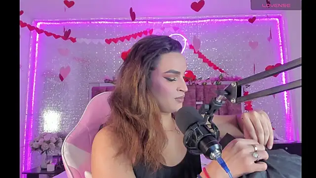 KylieVictoria online show from February 15, 4:14 am