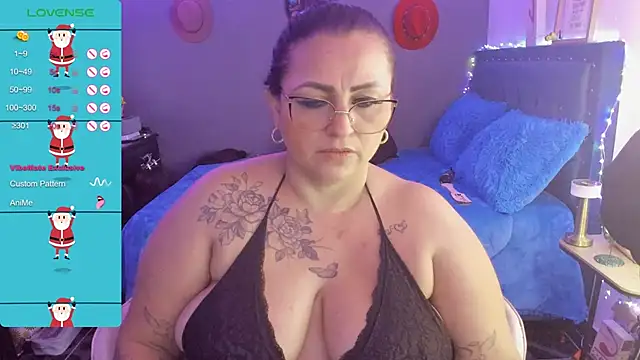 Ivonnee   online show from December 13, 9:13 am